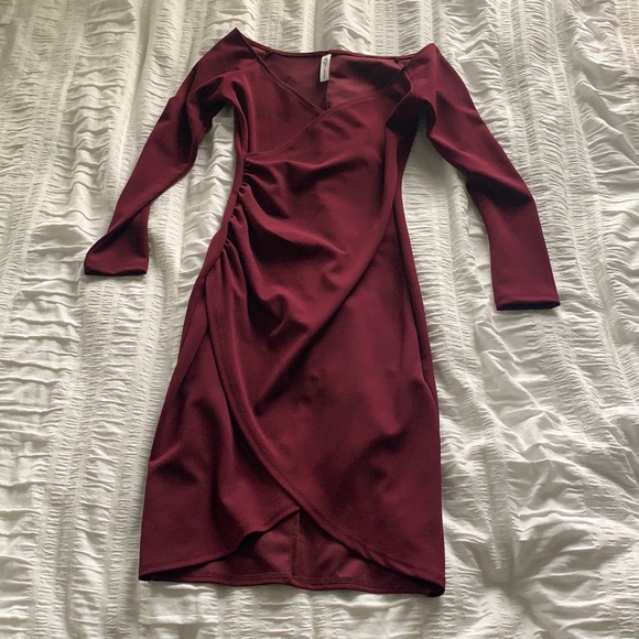 Maroon dress from Mendocino - Picture 1 of 1